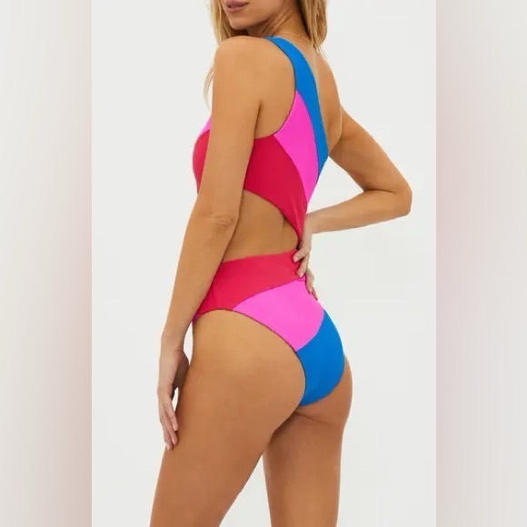 Beach Riot Joyce One Piece Fuchsia Red Neon Pink, Size Medium, $168 - Picture 4 of 9